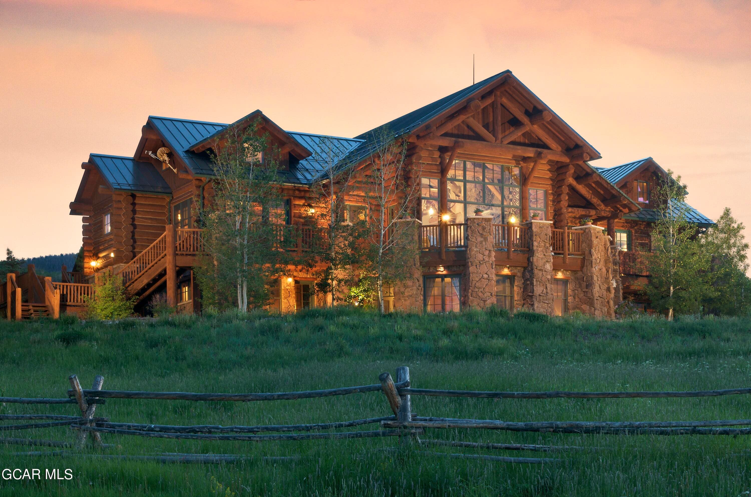 Shadow Creek Lodge (4304x2852)
