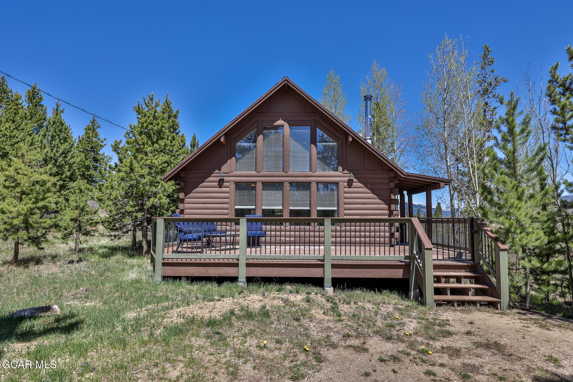 Discover this Dream Cabin!