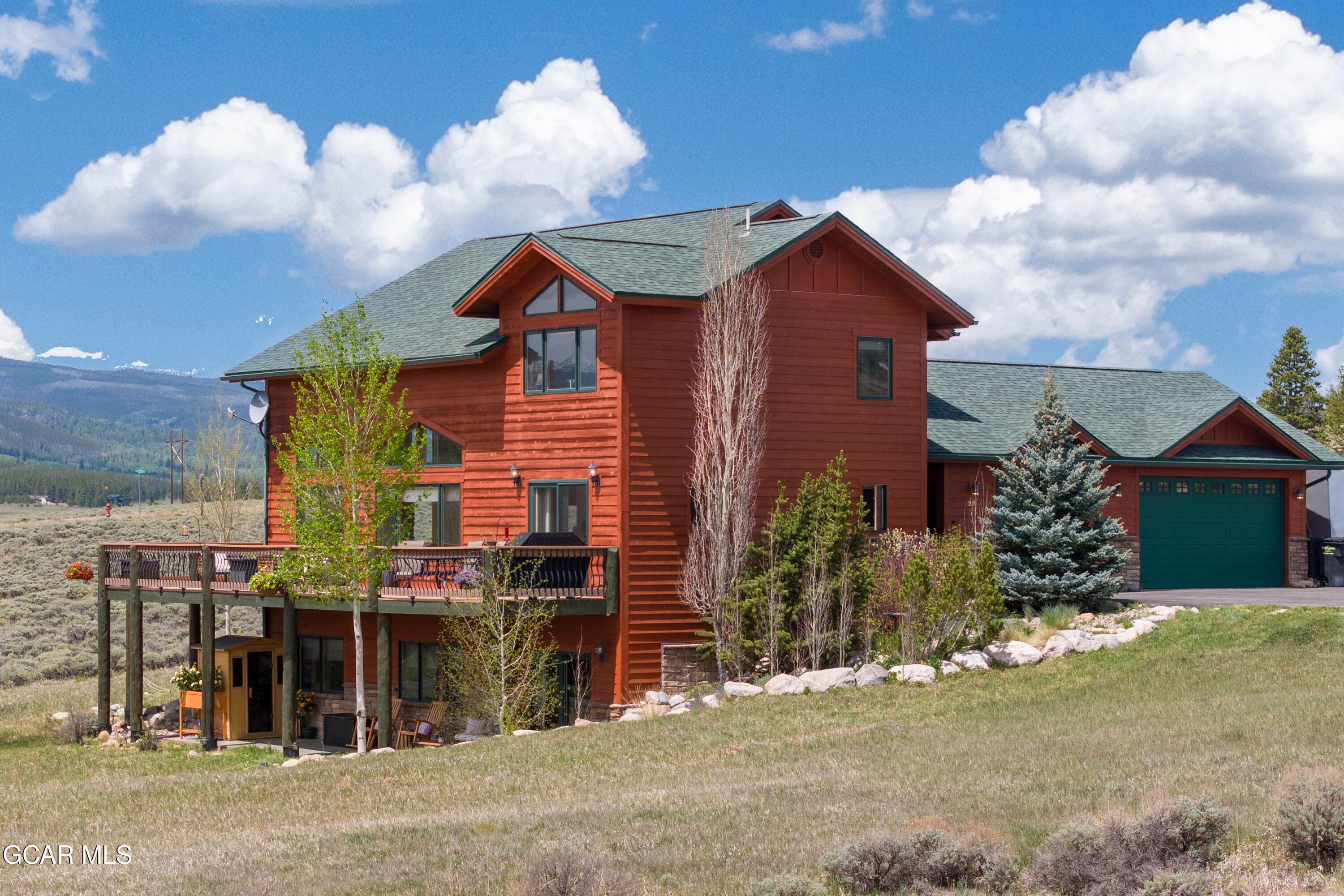 28 Yarrow Ct