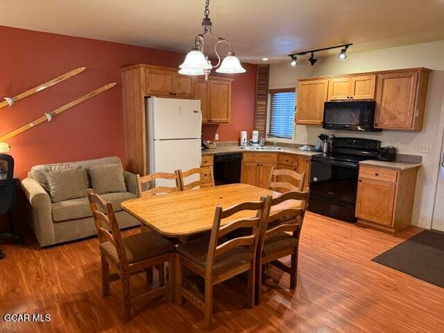 Dining Rm and Kitchen