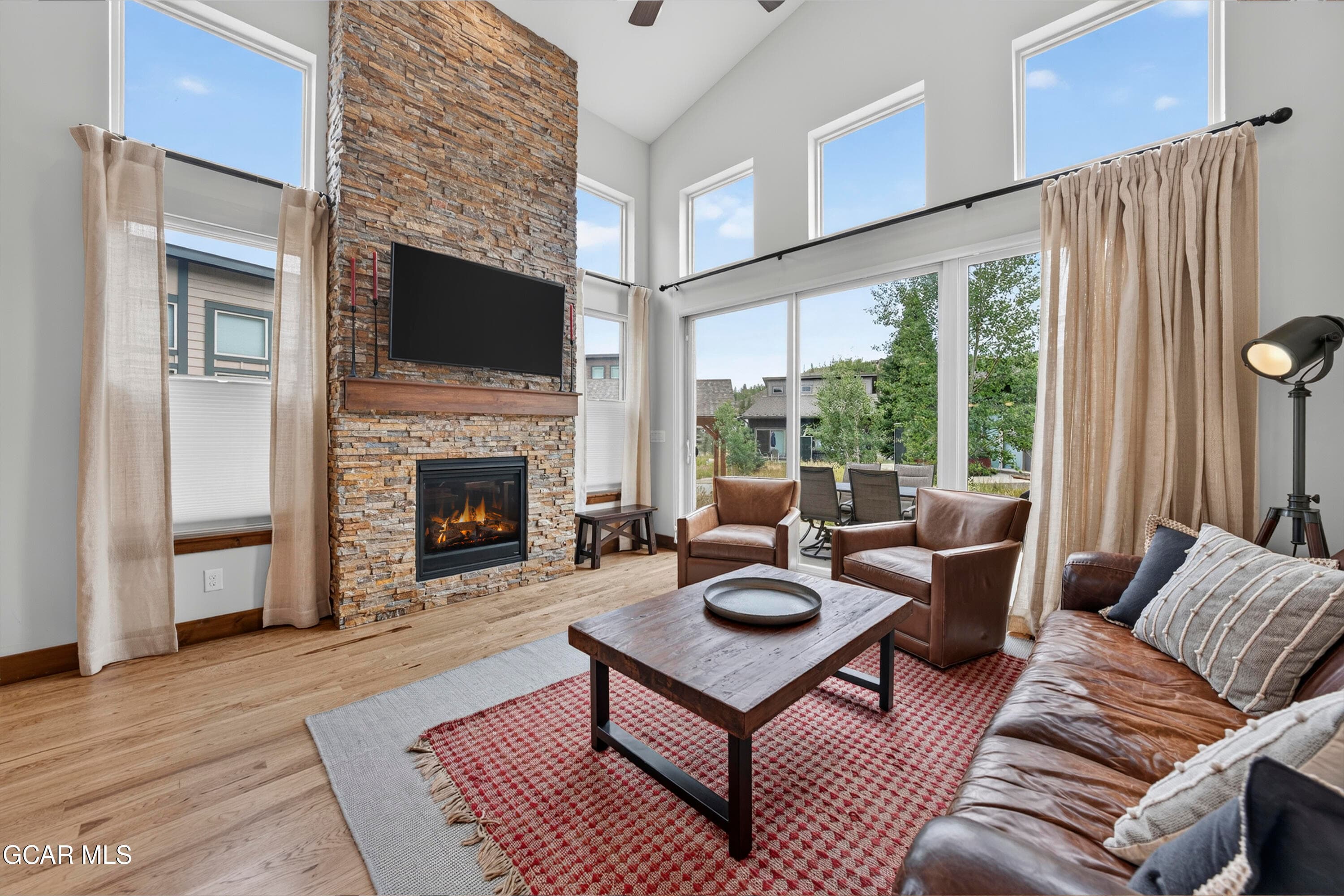 Indoor outdoor living