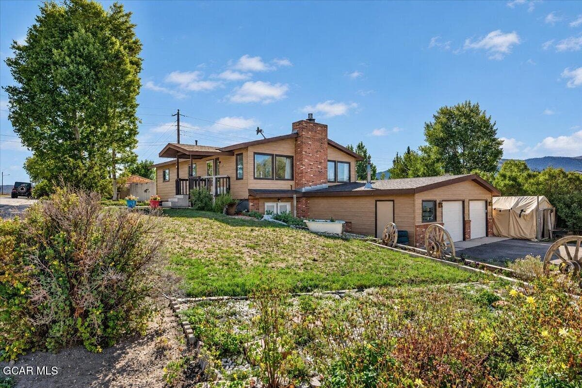 Incredible Curb Appeal!