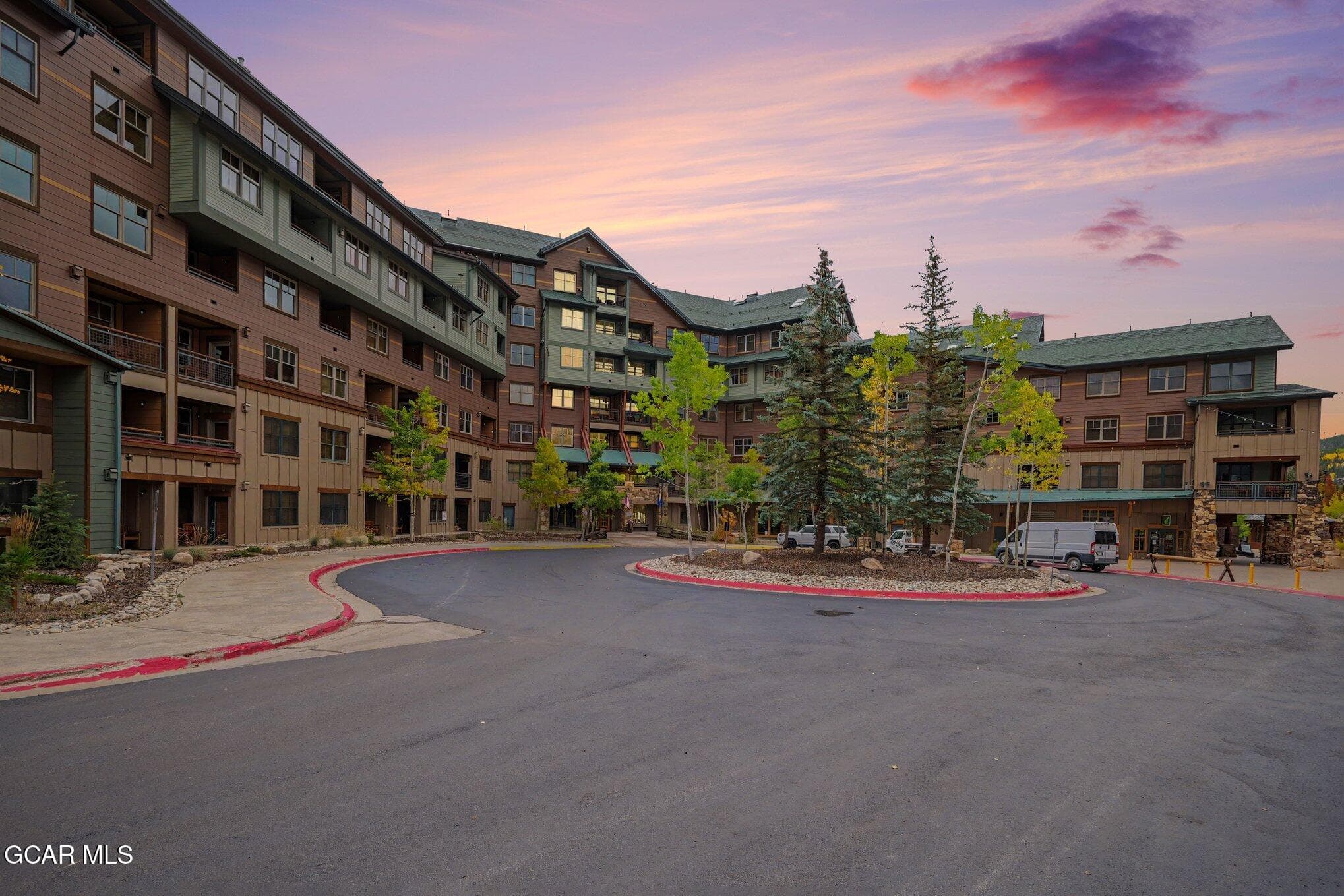 Zephyr Slopeside Building
