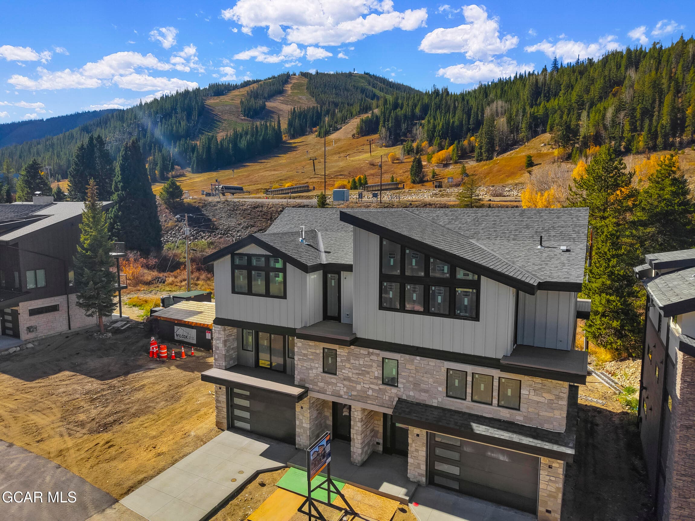 125 Cedar Ln-3